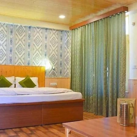 Hotel Seraj International 马拉里 外观 照片
