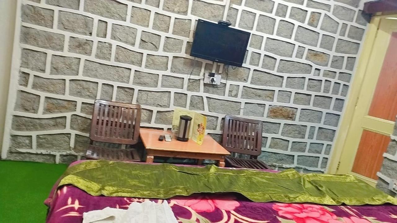 Hotel Seraj International 马拉里 外观 照片