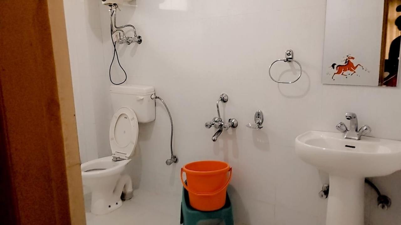 Hotel Seraj International 马拉里 外观 照片